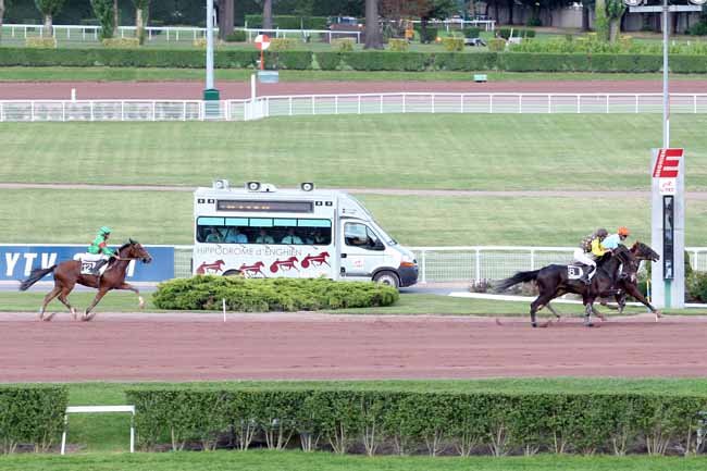 Arrivée quinté pmu PRIX DE RUFFEC à ENGHIEN