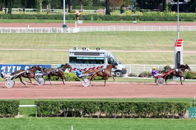 Arrivée quinté pmu PRIX DE LA PORTE DE VERSAILLES à ENGHIEN