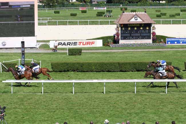 Arrivée quinté pmu PRIX DE TOURGEVILLE à CLAIREFONTAINE