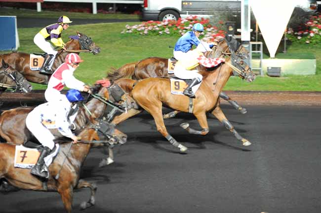 Arrivée quinté pmu PRIX ENIS à PARIS-VINCENNES