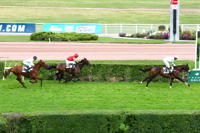 Arrivée quinté pmu STEEPLE-CHASE DE DEBUT à ENGHIEN