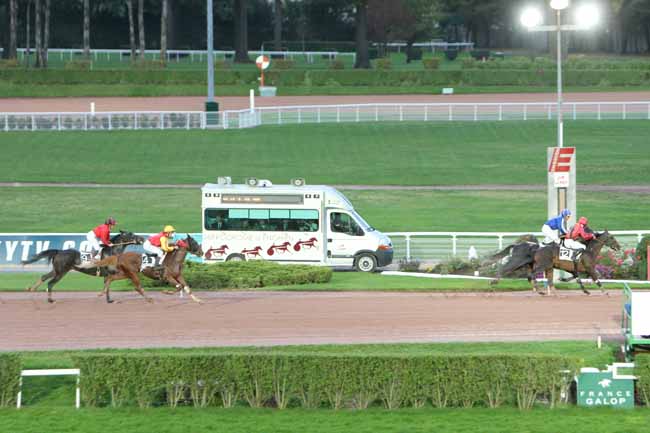 Arrivée quinté pmu PRIX DE LA PORTE SAINT-DENIS à ENGHIEN