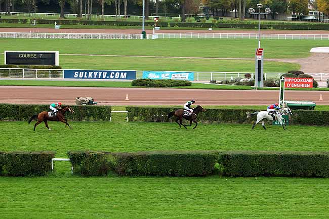 Arrivée quinté pmu PRIX DE PITHIVIERS à ENGHIEN