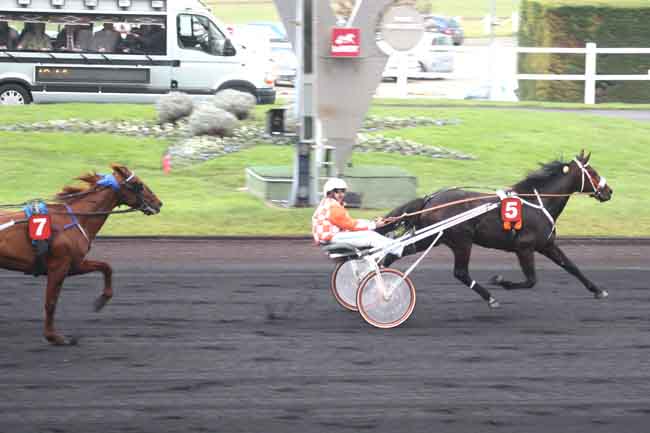 Arrivée quinté pmu PRIX D'HAUTEFORT à PARIS-VINCENNES