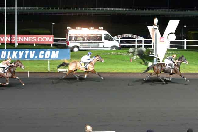 Arrivée quinté pmu PRIX D'APT à PARIS-VINCENNES