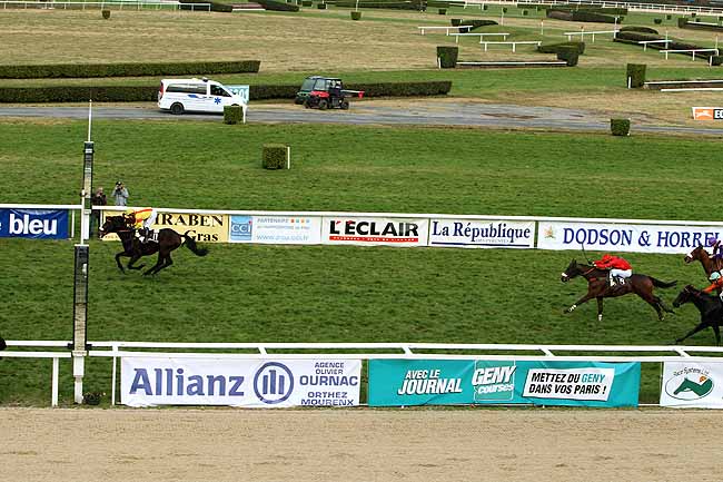 Arrivée quinté pmu PRIX GEORGES PASTRE à PAU