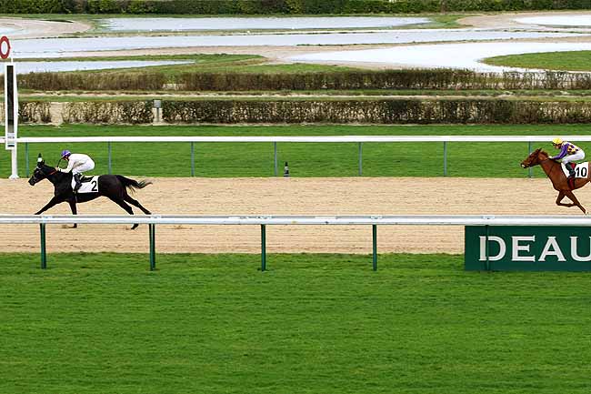 Arrivée quinté pmu PRIX DE LA VALLEE DE L'ANDELLE à DEAUVILLE