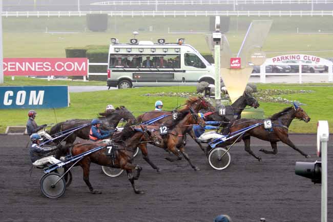 Arrivée quinté pmu PRIX DE CROISSANVILLE à PARIS-VINCENNES