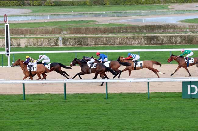 Arrivée quinté pmu PRIX DE FLERS à DEAUVILLE
