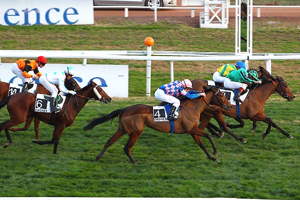 Arrivée quinté pmu PRIX DE LA CROISETTE à CAGNES-SUR-MER