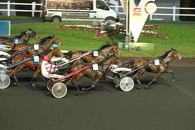 Arrivée quinté pmu PRIX DE GAVRAY à PARIS-VINCENNES