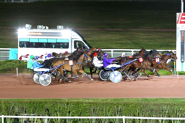Arrivée quinté pmu PRIX DE JONCY à ENGHIEN