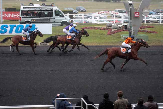 Arrivée quinté pmu PRIX VIVIER DE MONTFORT (PRIX POULBOT) à PARIS-VINCENNES