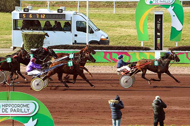 Arrivée quinté pmu PRIX DE LA TARENTAISE à LYON-PARILLY