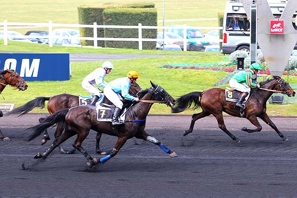 Arrivée quinté pmu PRIX LOUIS FORCINAL à PARIS-VINCENNES