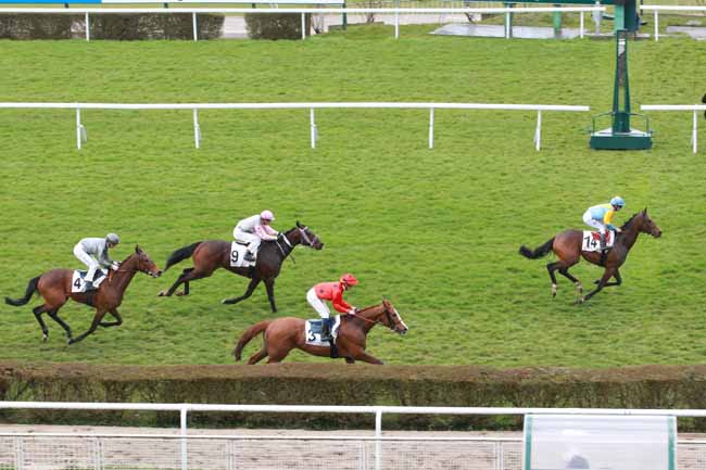 Arrivée quinté pmu PRIX DU HARAS DU BEL EBAT à SAINT-CLOUD