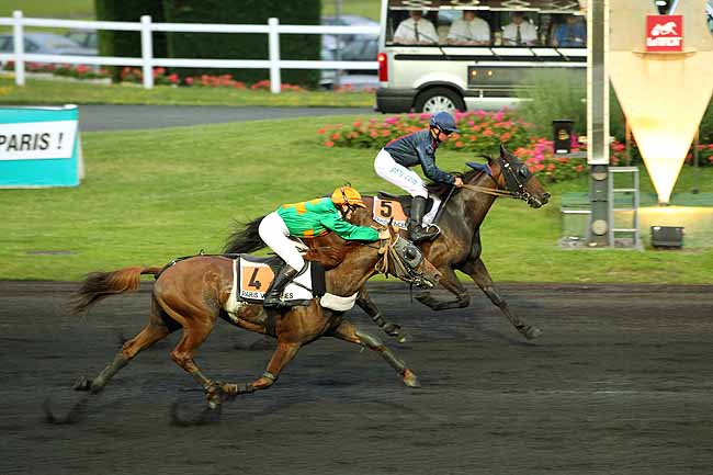 Arrivée quinté pmu PRIX MUTUS à PARIS-VINCENNES