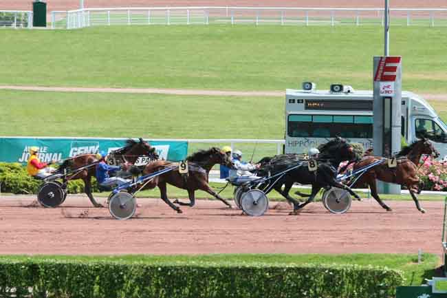 Arrivée quinté pmu PRIX DE LA PORTE SAINT-MARTIN à ENGHIEN