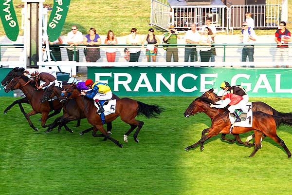 Arrivée quinté pmu PRIX DE L'ECOLE MILITAIRE à LONGCHAMP