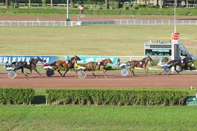 Arrivée quinté pmu PRIX DE CLICHY à ENGHIEN