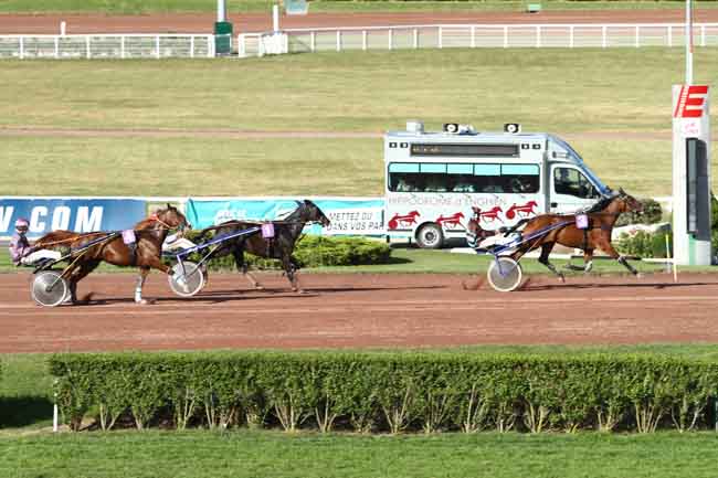 Arrivée quinté pmu PRIX DE BANDOL à ENGHIEN