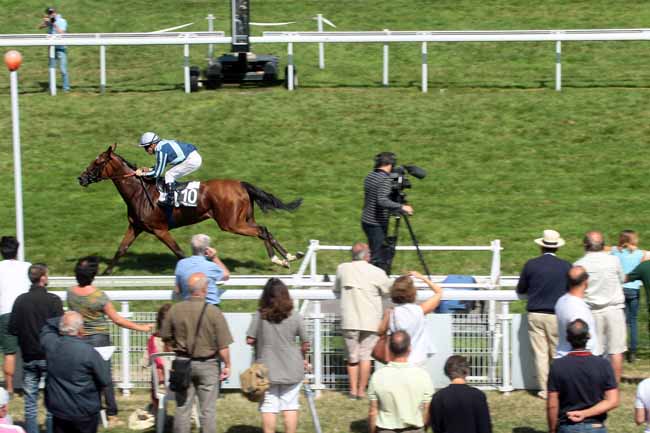 Arrivée quinté pmu PRIX LIANGA (PRIX ALCOOL ET CONDUITE) à CLAIREFONTAINE
