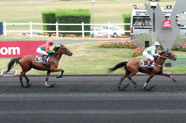 Arrivée quinté pmu PRIX DE TOURS à PARIS-VINCENNES