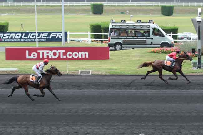 Arrivée quinté pmu PRIX DE ROCHEFORT-SUR-LOIRE à PARIS-VINCENNES