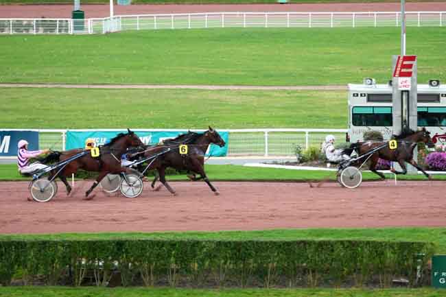 Arrivée quinté pmu PRIX DE LA PLACE DES VOSGES (GR A) à ENGHIEN