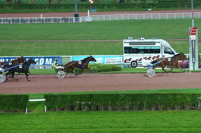 Arrivée quinté pmu PRIX DE LA TOUR MONTPARNASSE à ENGHIEN