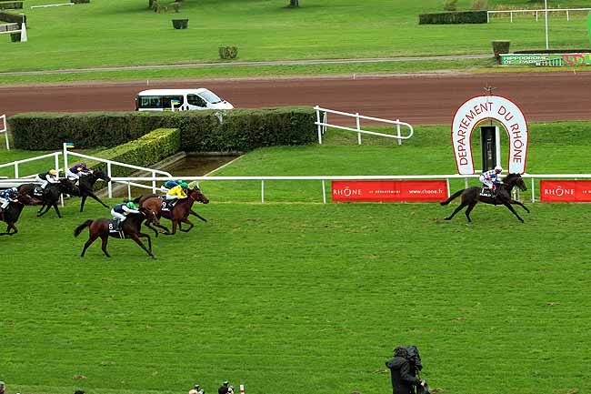 Arrivée quinté pmu PRIX DES CAMELIAS à LYON-PARILLY