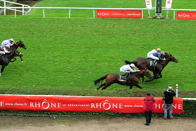 Arrivée quinté pmu PRIX DU PARC DEPARTEMENTAL DE PARILLY - PRIX DE LA TOUR DE SALVAGNY à LYON-PARILLY