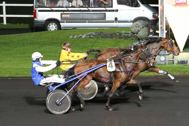 Arrivée quinté pmu PRIX CARINA à PARIS-VINCENNES