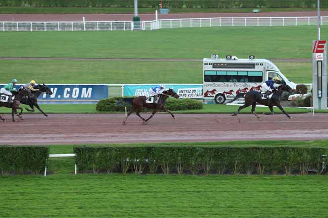 Arrivée quinté pmu PRIX DE LA BASTILLE à ENGHIEN