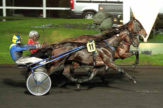 Arrivée quinté pmu PRIX MEBSUTA à PARIS-VINCENNES