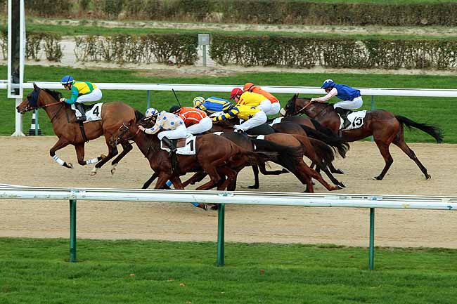 Arrivée quinté pmu PRIX DE GRANDOUET à DEAUVILLE