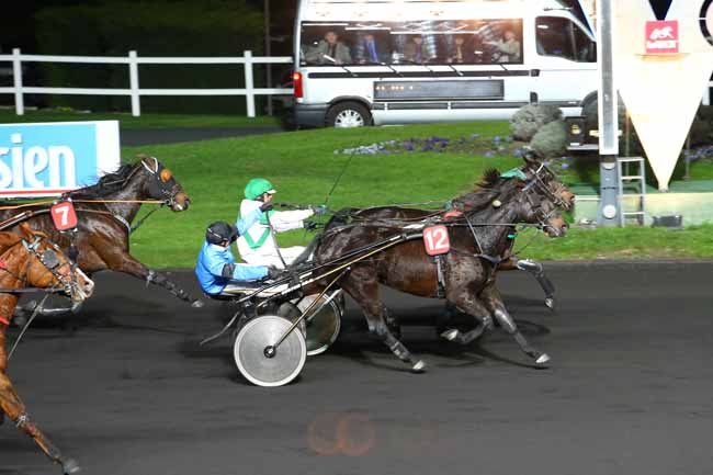 Arrivée quinté pmu PRIX VESTA à PARIS-VINCENNES