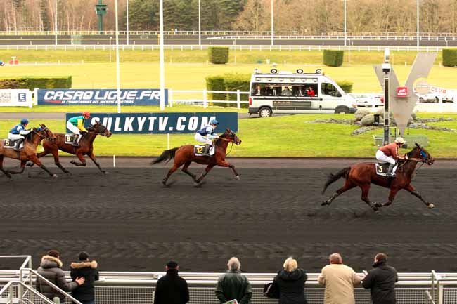 Arrivée quinté pmu PRIX DE CHAMALIERES à PARIS-VINCENNES