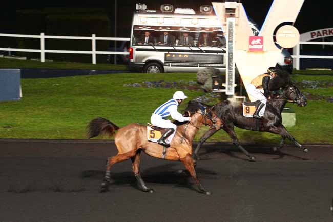 Arrivée quinté pmu PRIX DE RAULHAC à PARIS-VINCENNES