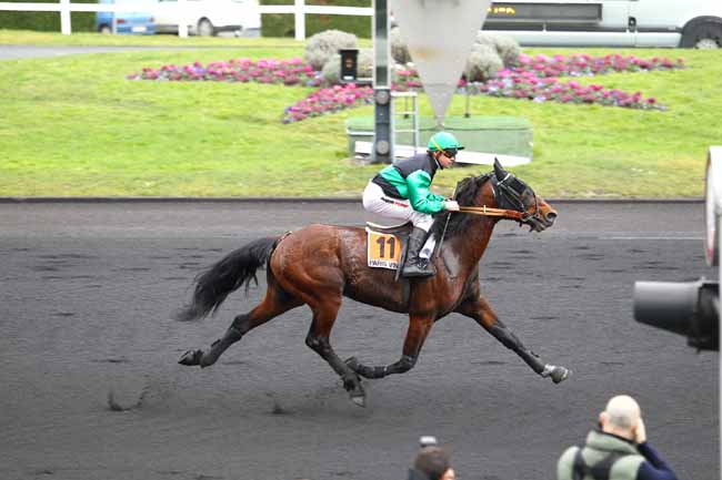 Arrivée quinté pmu PRIX DE MORGAT à PARIS-VINCENNES