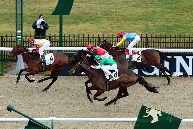 Arrivée quinté pmu PRIX DU LAY DU PRIEURE à CHANTILLY