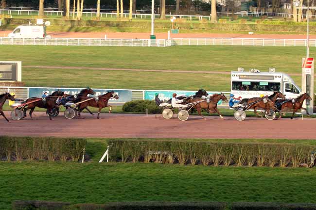 Arrivée quinté pmu PRIX DU BEAUJOLAIS à ENGHIEN