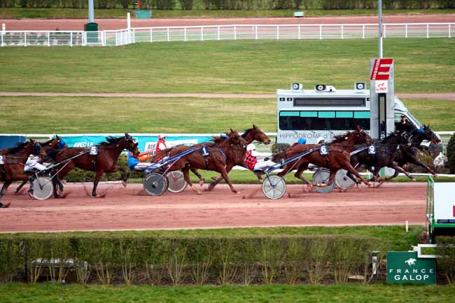 Arrivée quinté pmu PRIX DE SEDAN à ENGHIEN