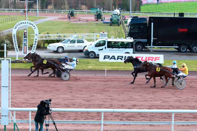Arrivée quinté pmu PRIX DE LA VILLE D'AMIENS - GRAND NATIONAL DU TROT - PARIS-TURF à AMIENS