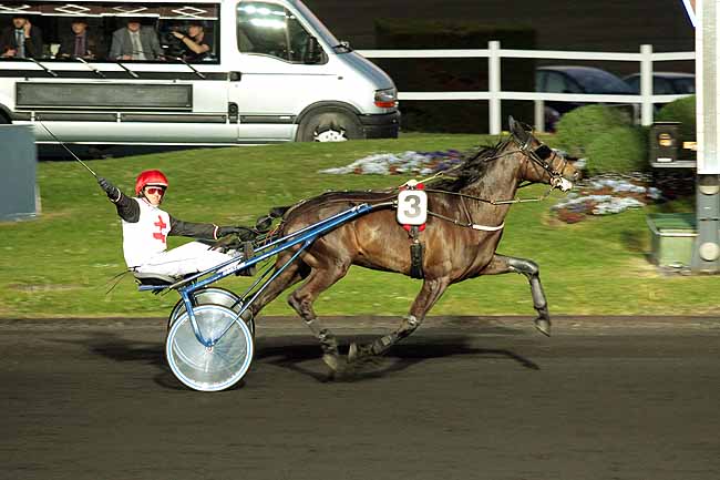 Arrivée quinté pmu PRIX ASTEROPE à PARIS-VINCENNES