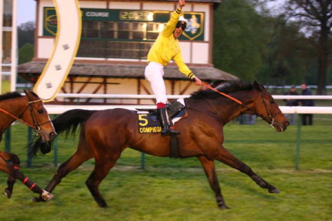 Arrivée quinté pmu PRIX JACQUES DE VIENNE à COMPIEGNE