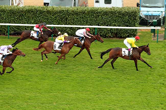 Arrivée quinté pmu PRIX CARAVELLE à CHANTILLY