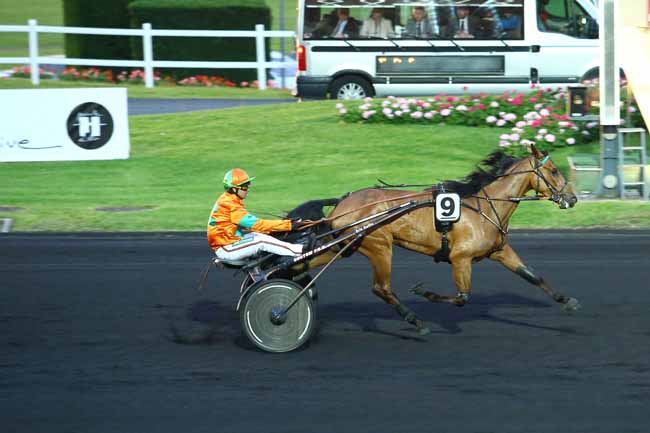 Arrivée quinté pmu PRIX OZO à PARIS-VINCENNES