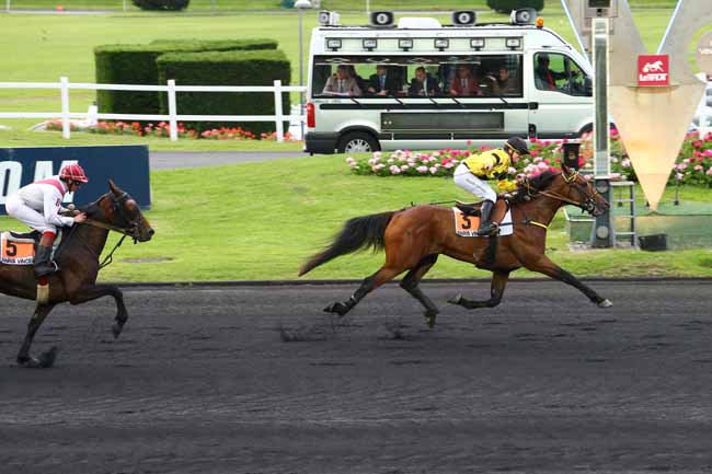 Arrivée quinté pmu PRIX VICTOR CAVEY à PARIS-VINCENNES
