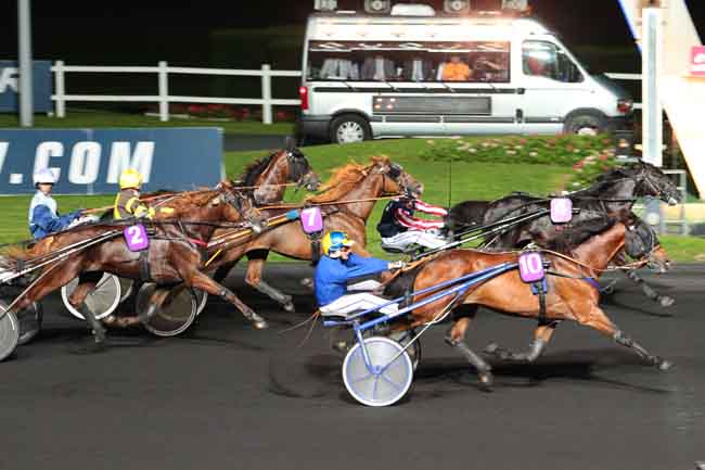 Arrivée quinté pmu PRIX CORONIS à PARIS-VINCENNES
